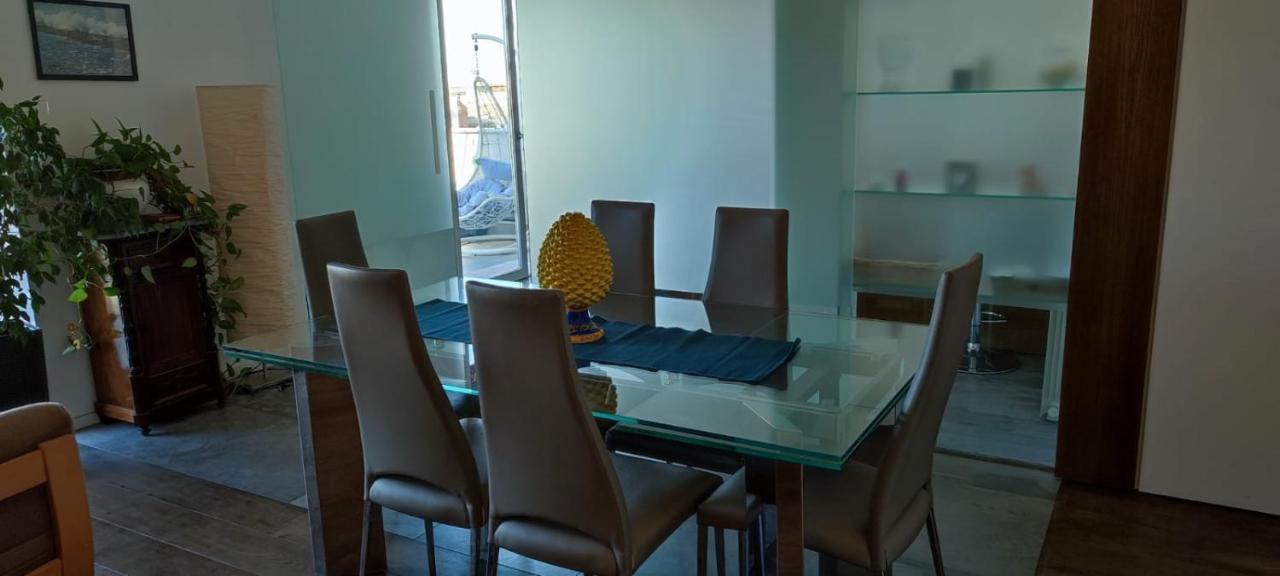 Ferienwohnung La Terrazza Sul Castello Palermo Exterior foto