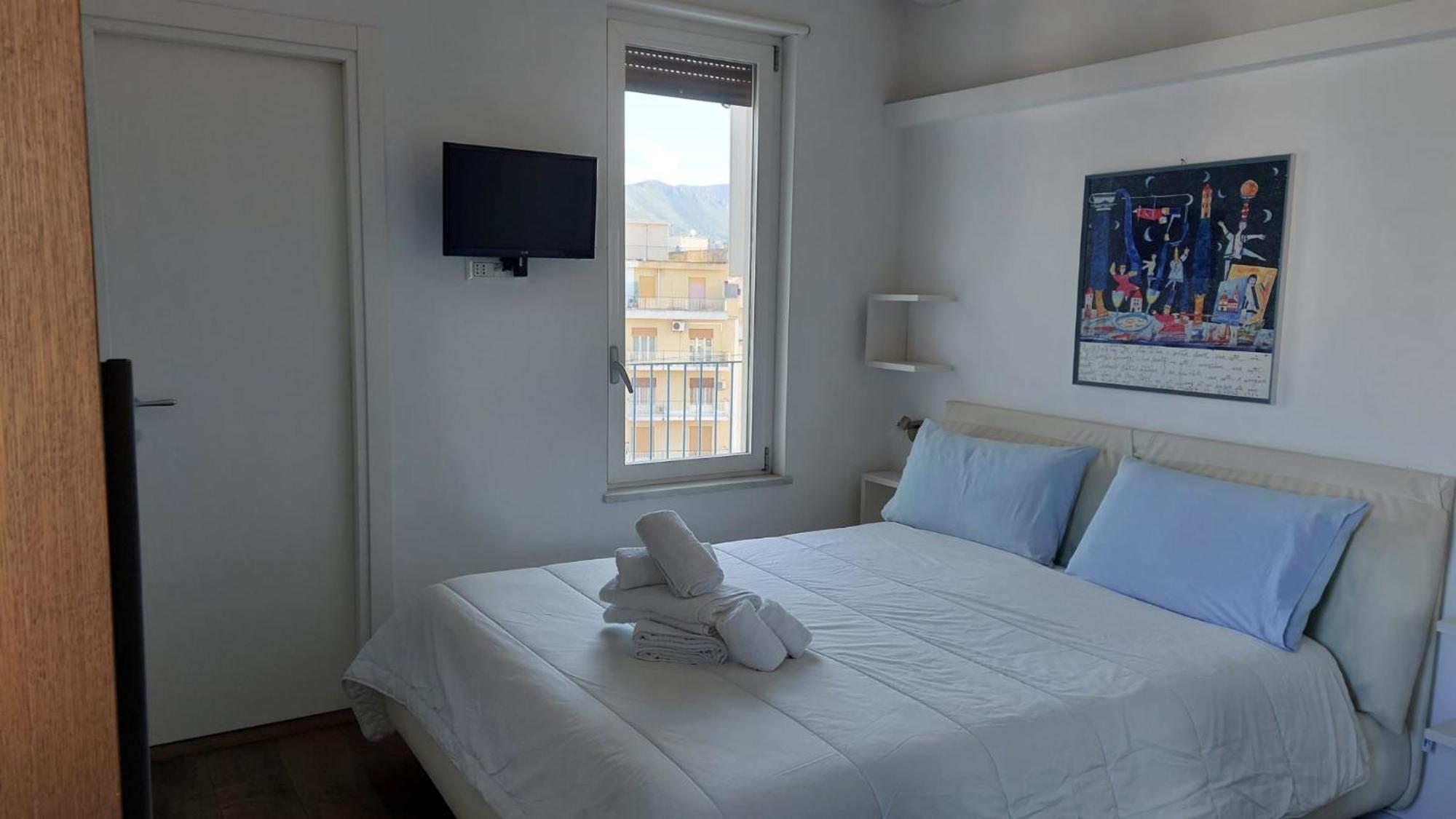 Ferienwohnung La Terrazza Sul Castello Palermo Exterior foto