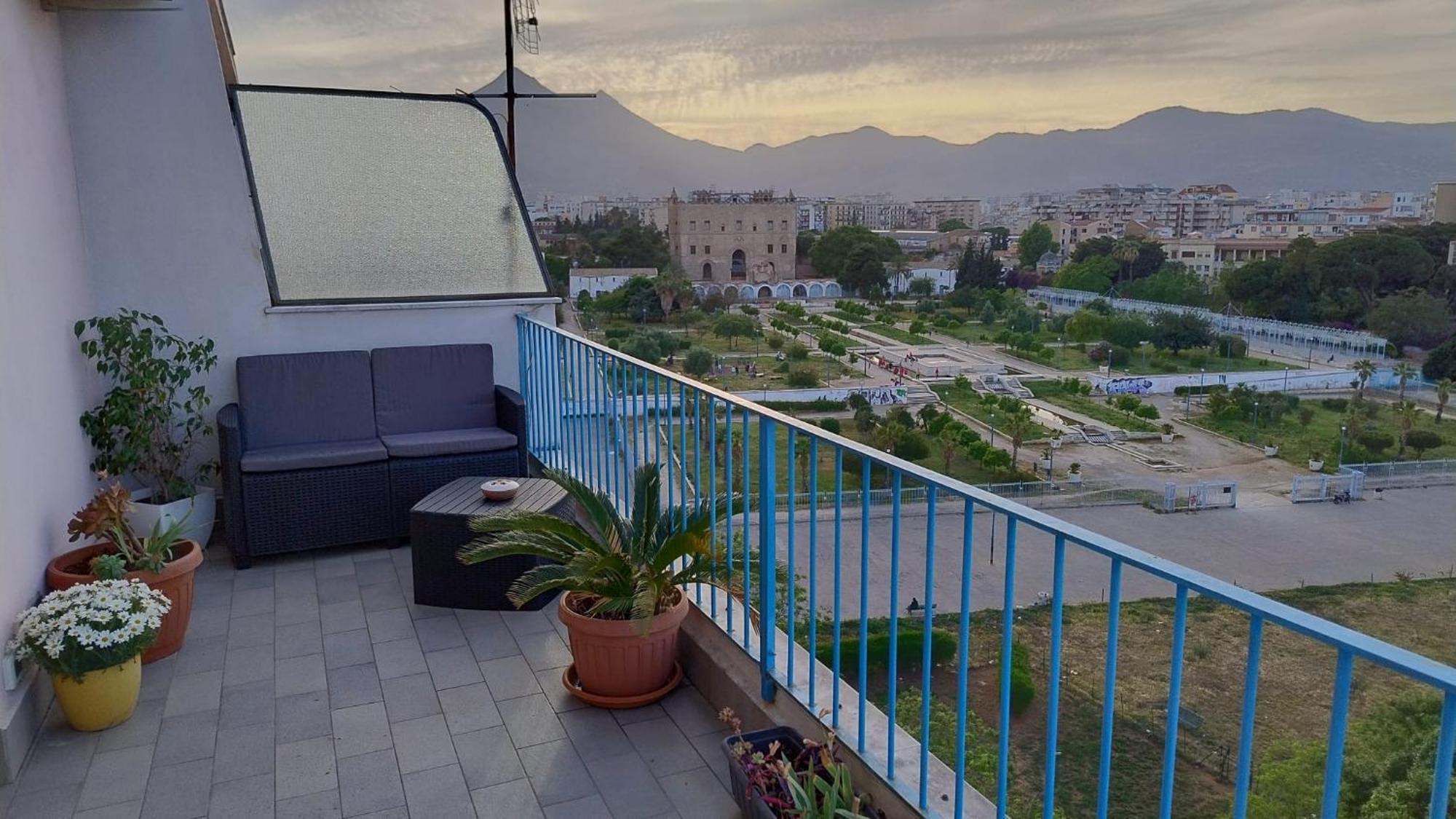 Ferienwohnung La Terrazza Sul Castello Palermo Exterior foto